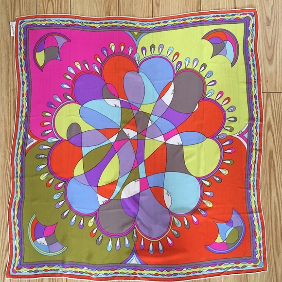Emilio Pucci Accessories - VINTAGE EMILIO PUCCI LARGE SCARF